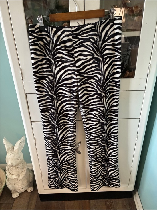Dkny Pants - DKNY Jeans jr sz 7 Zebra Print Wide-Leg Pants - Black & White furry euc